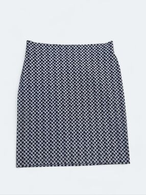 Studio Point Black & White Diamond Pattern Pencil Skirt - Size Medium